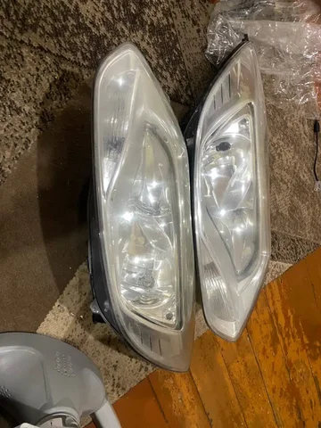 Продажа фар на Ford Focus 3 поколения б/у - частное объявление в Вологда