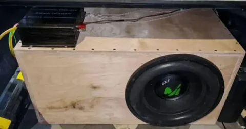 Продам сабвуфер Deaf Bonce MF Machete Fight 15R D2 - частное объявление в Вологда