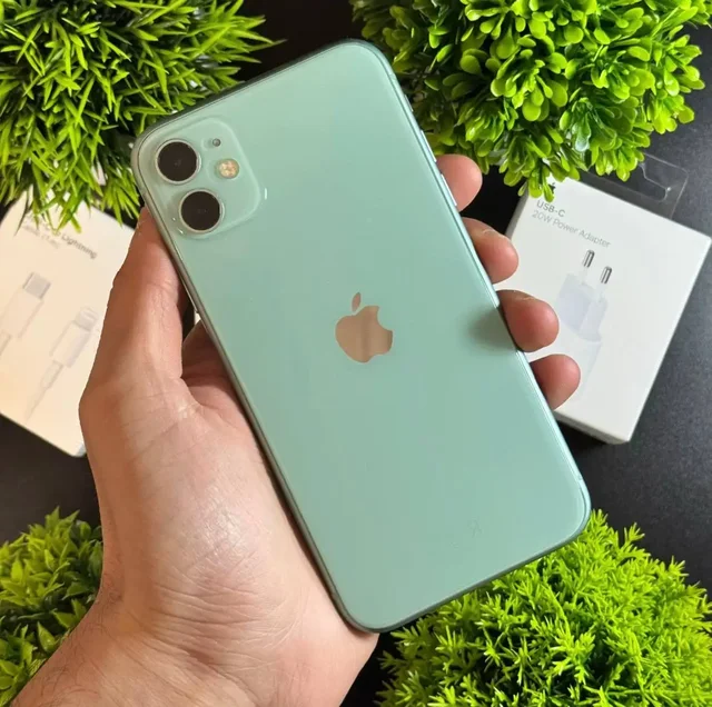 Продам iPhone 11 64gb Green - Фототехника в Вологда