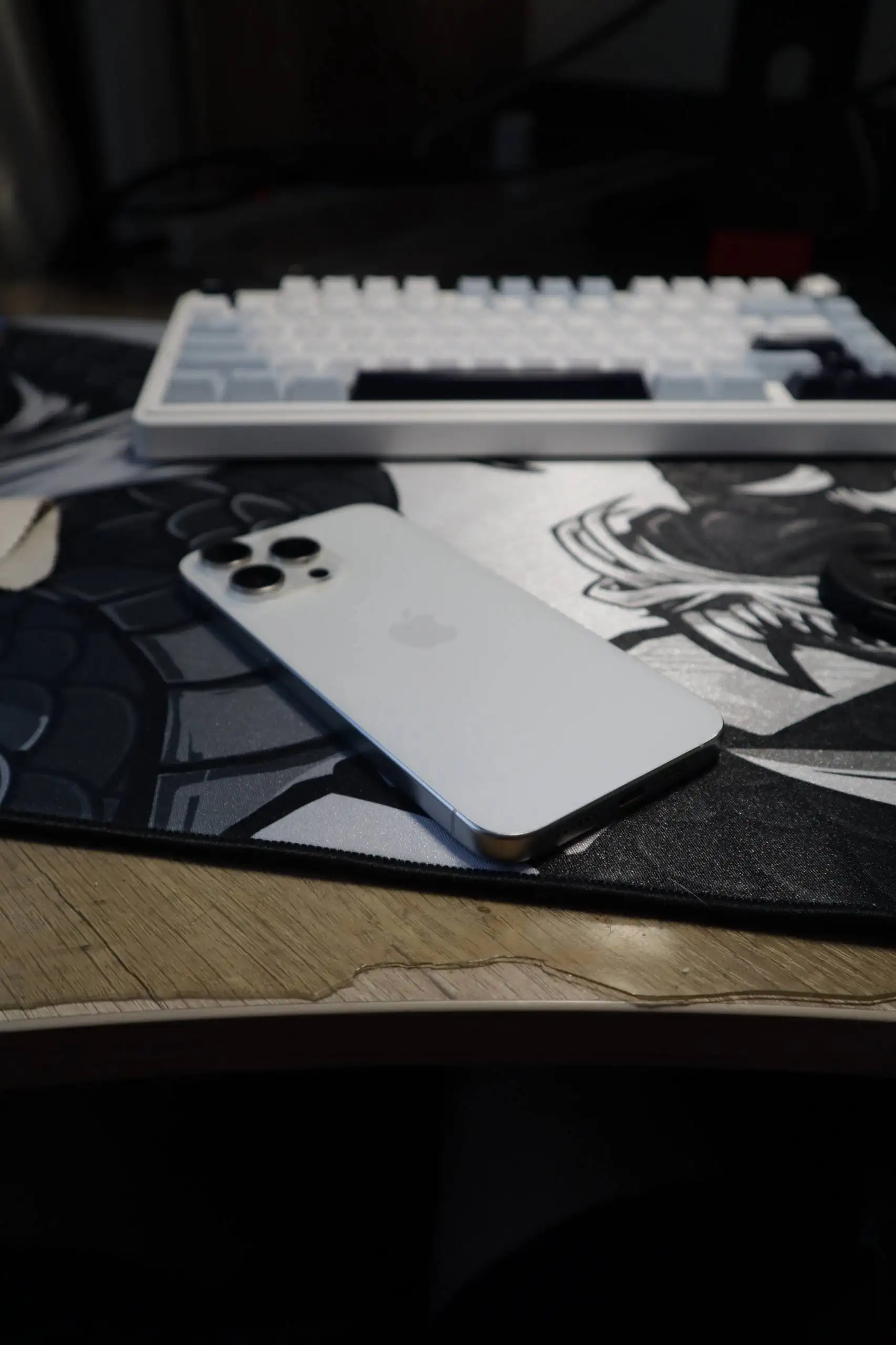 iPhone 15 Pro Max - Смартфоны (Электроника) в Вологда