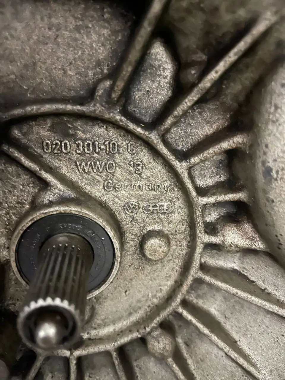 Коробка МКПП VAG 020 301 107 C для Golf, Polo, Seat - Коробка передач (Запчасти) в Вологда