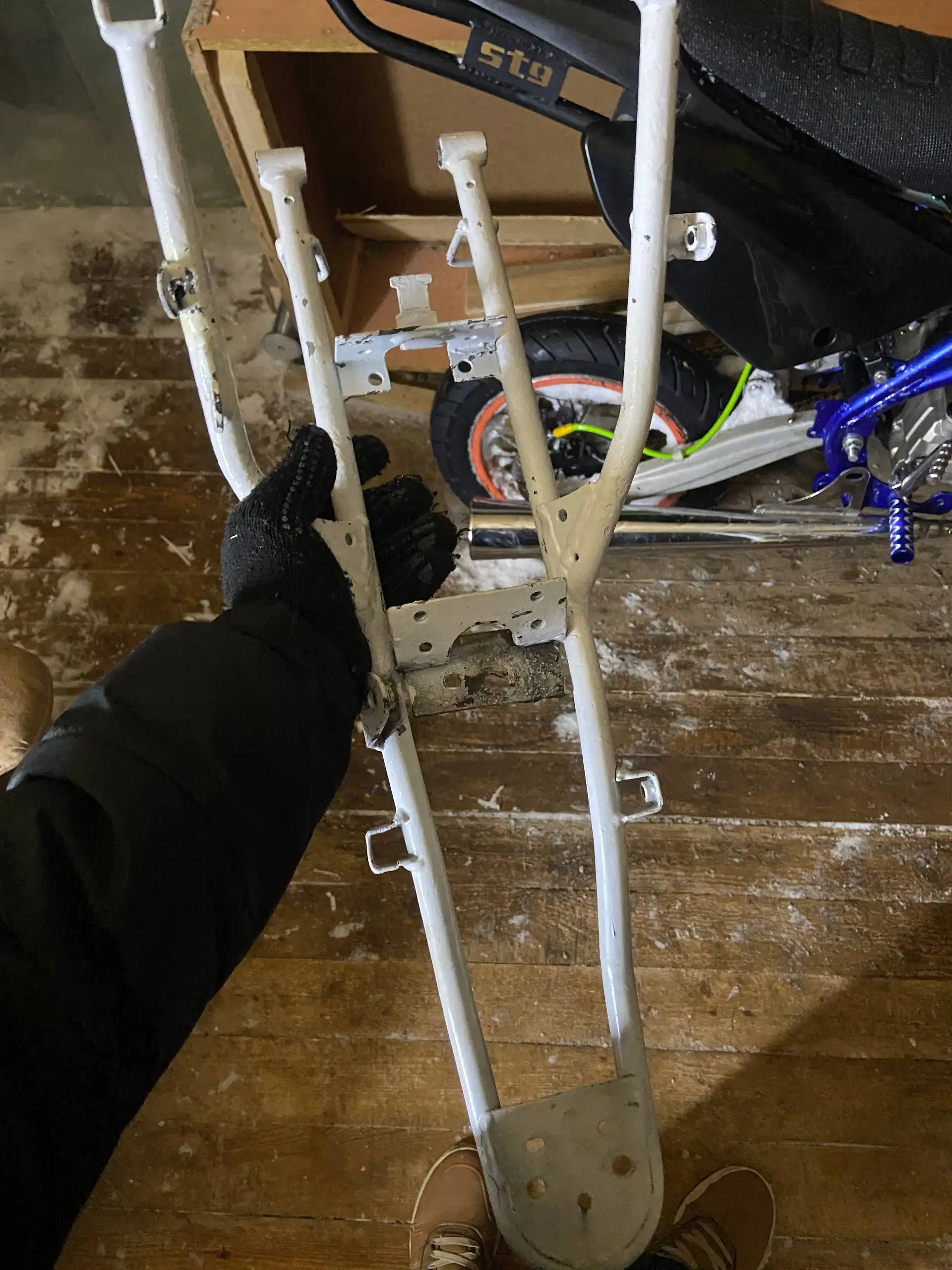 Обмен подрамника на карб 19 - Запчасти (Авто) в Вологда