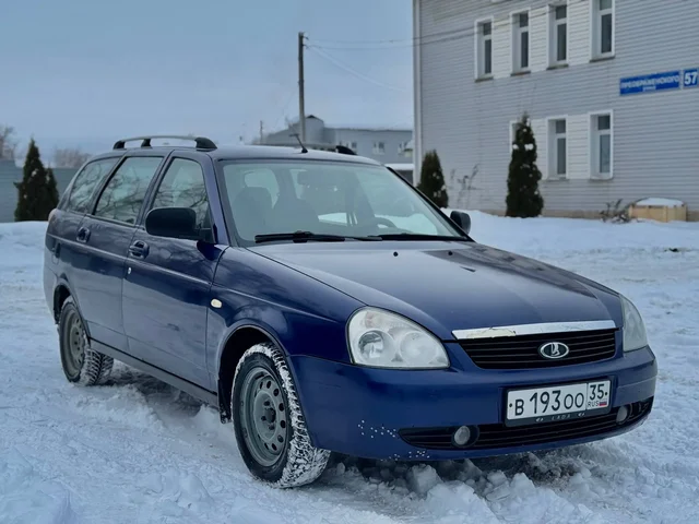 Продам LADA Priora 2011г. универсал - Шины и диски в Вологда