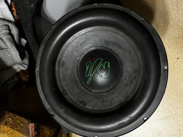 Сабвуфер мачета 15 Rms 800 - Авто в Вологда