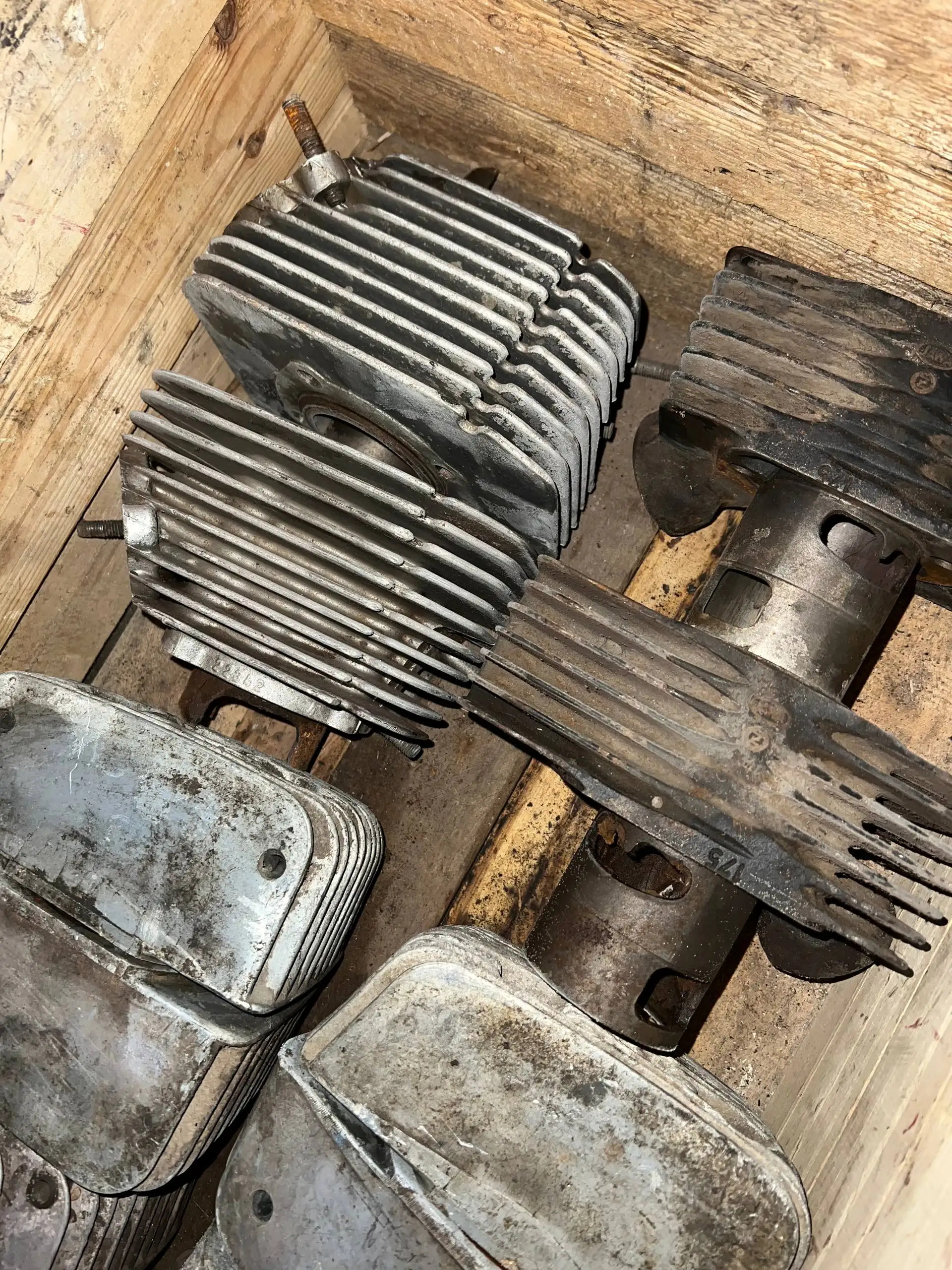 Запчасти на Яву недорого - Мотоциклы (Запчасти) в Вологда