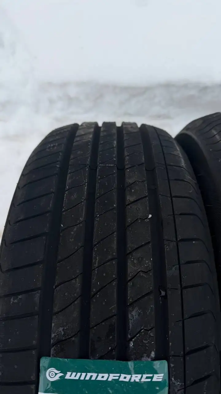 Продажа автомобильных шин разных размеров и брендов - Запчасти (Авто) в Вологда
