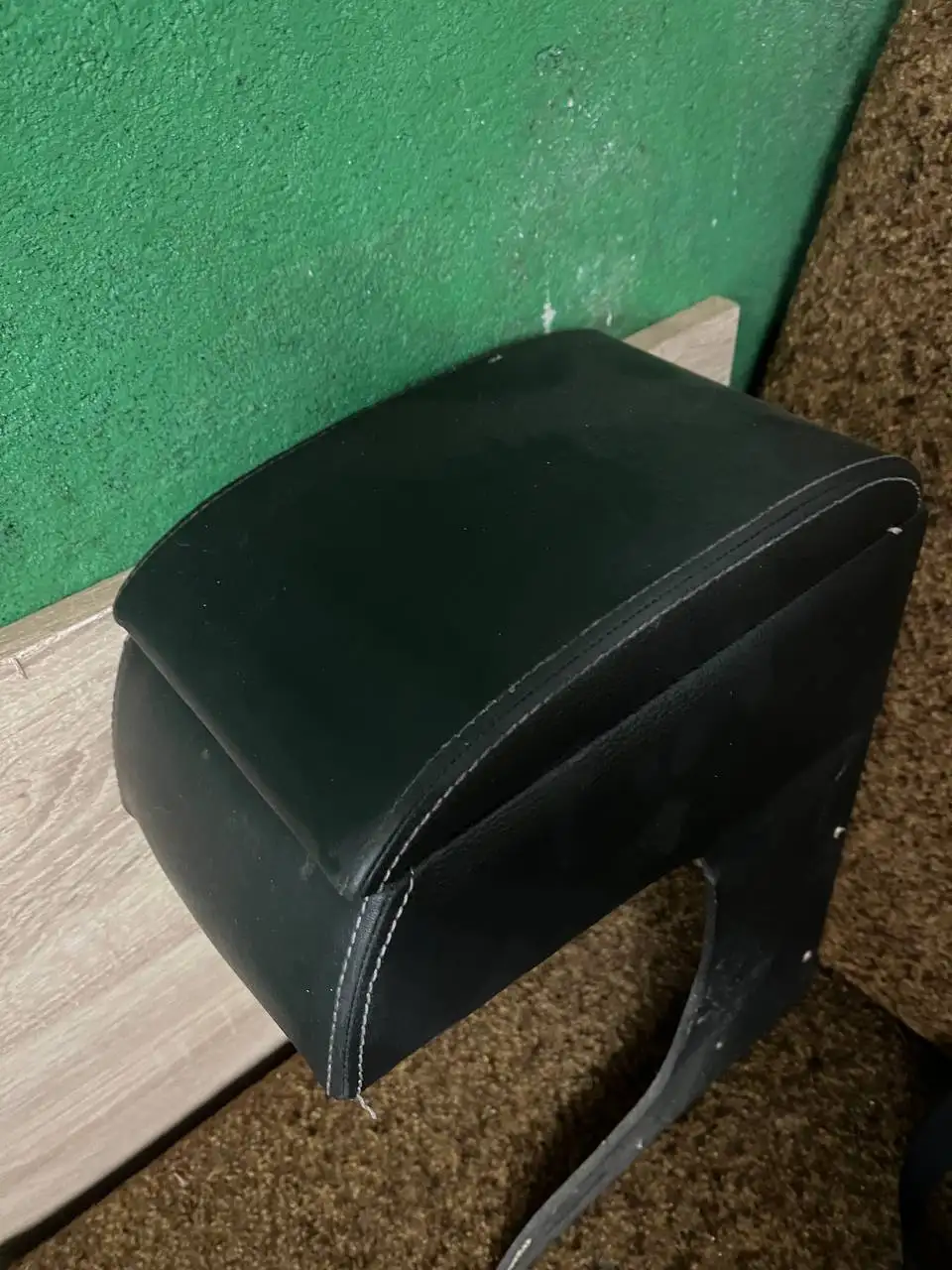 Продажа подлокотника на Ford Focus 2 - Интерьер (Запчасти) в Вологда