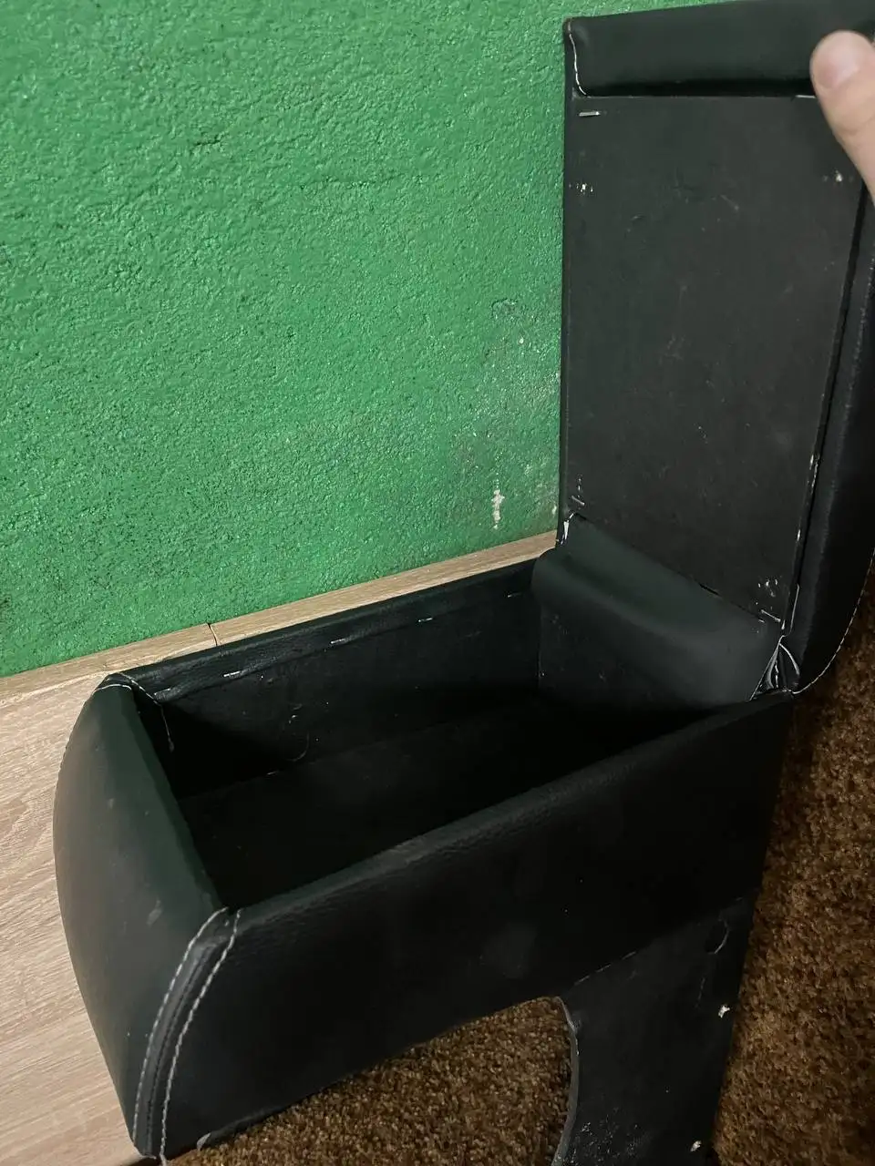 Продажа подлокотника на Ford Focus 2 - Интерьер (Запчасти) в Вологда