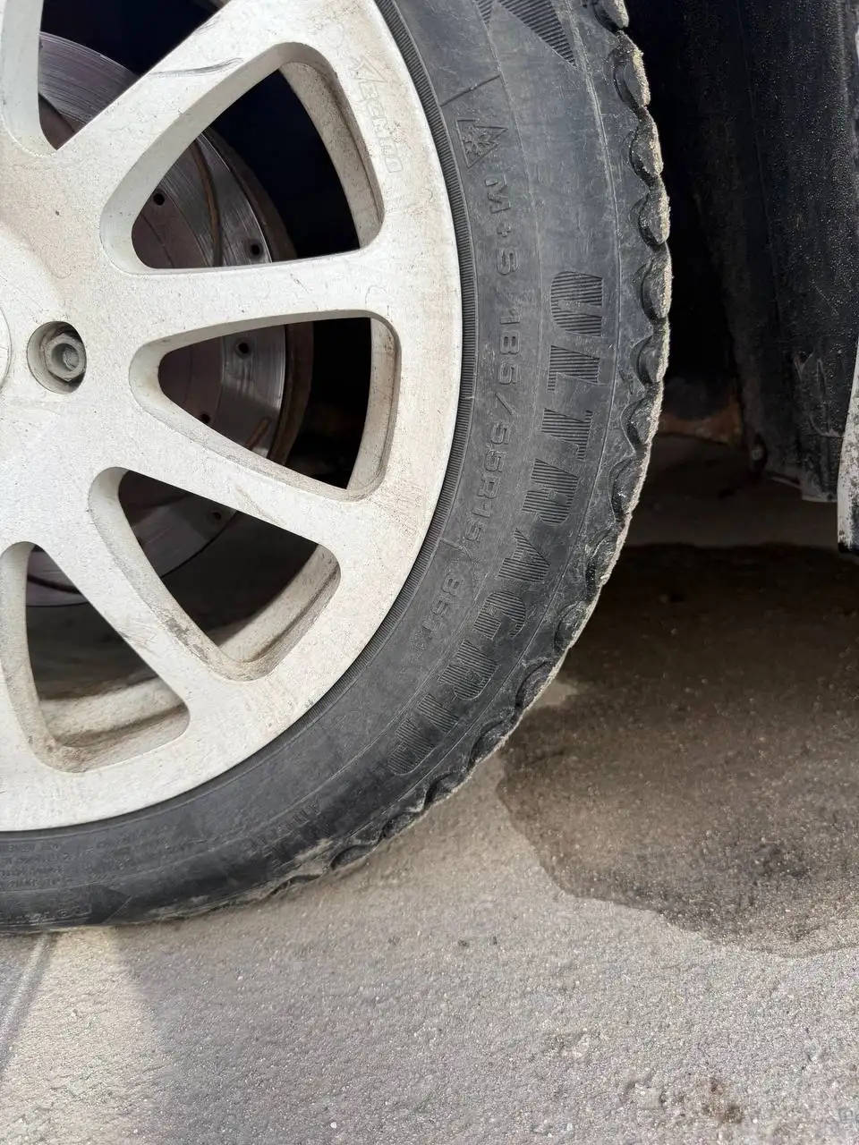 Продажа дисков ВСМПО Вега R15 с зимней резиной Goodyear - Запчасти (Авто) в Вологда