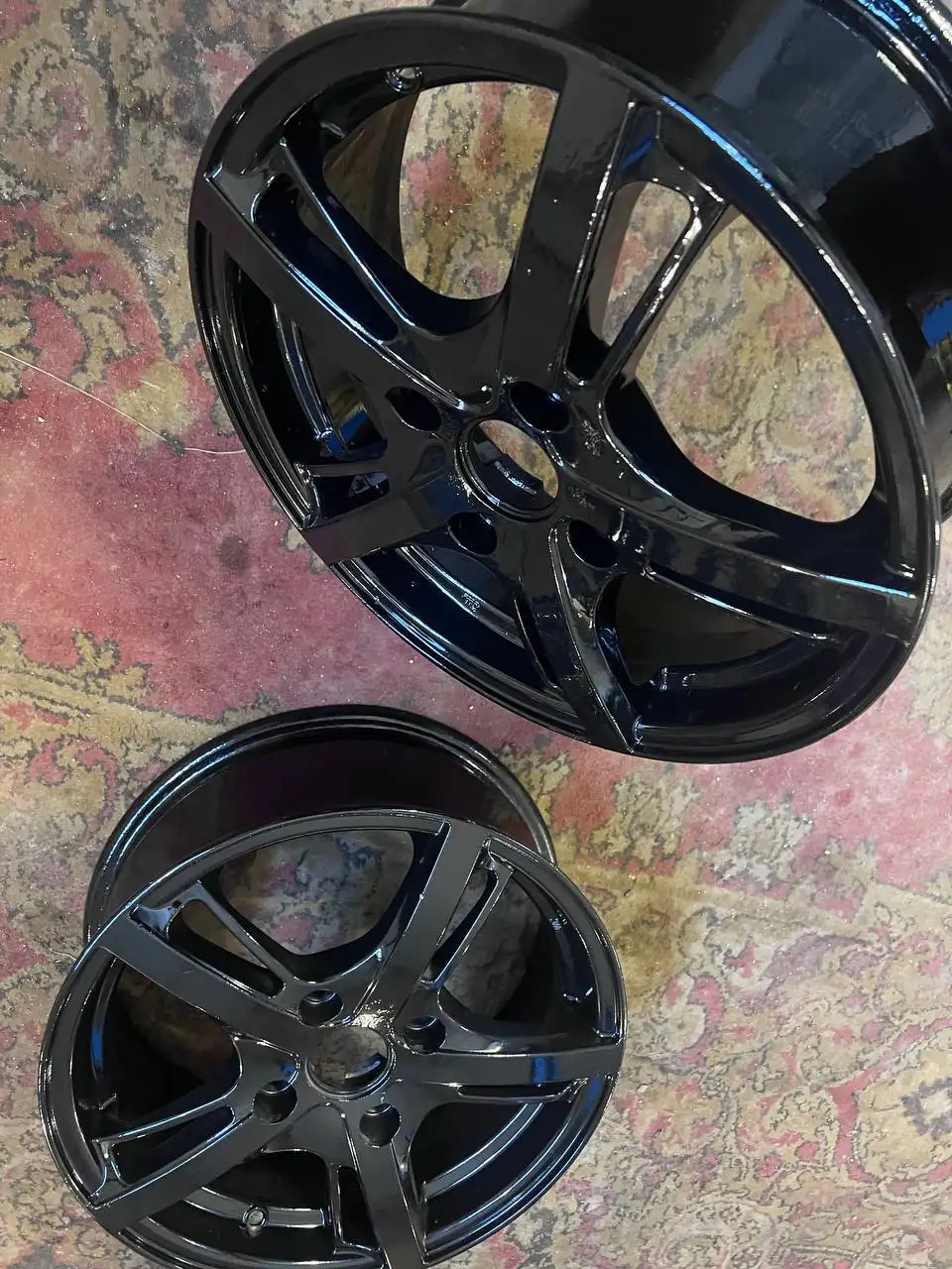 Продам комплект литых дисков R15 Replica - Запчасти (Авто) в Вологда