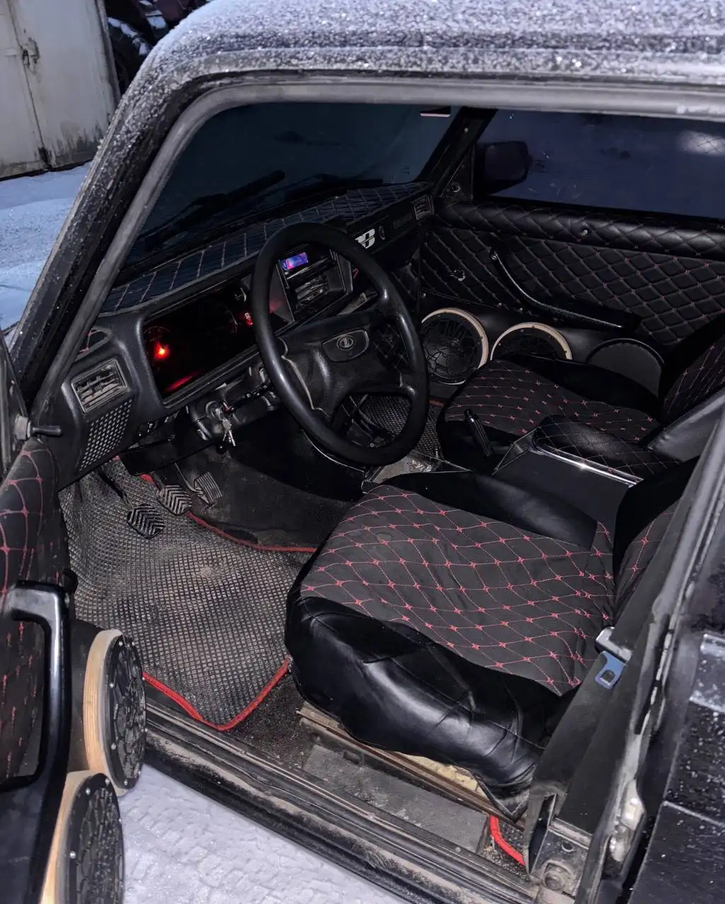 Продажа ВАЗ 2107 2010 года в цвете Робин Гуд - Авто в Няндома