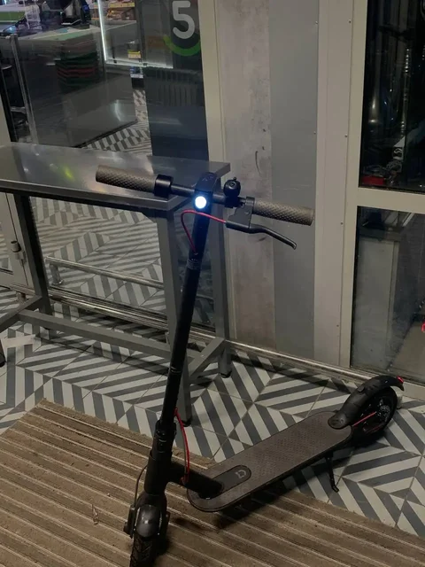 Электросамокат Xiaomi в отличном состоянии - Компьютеры и комплектующие в Вологда