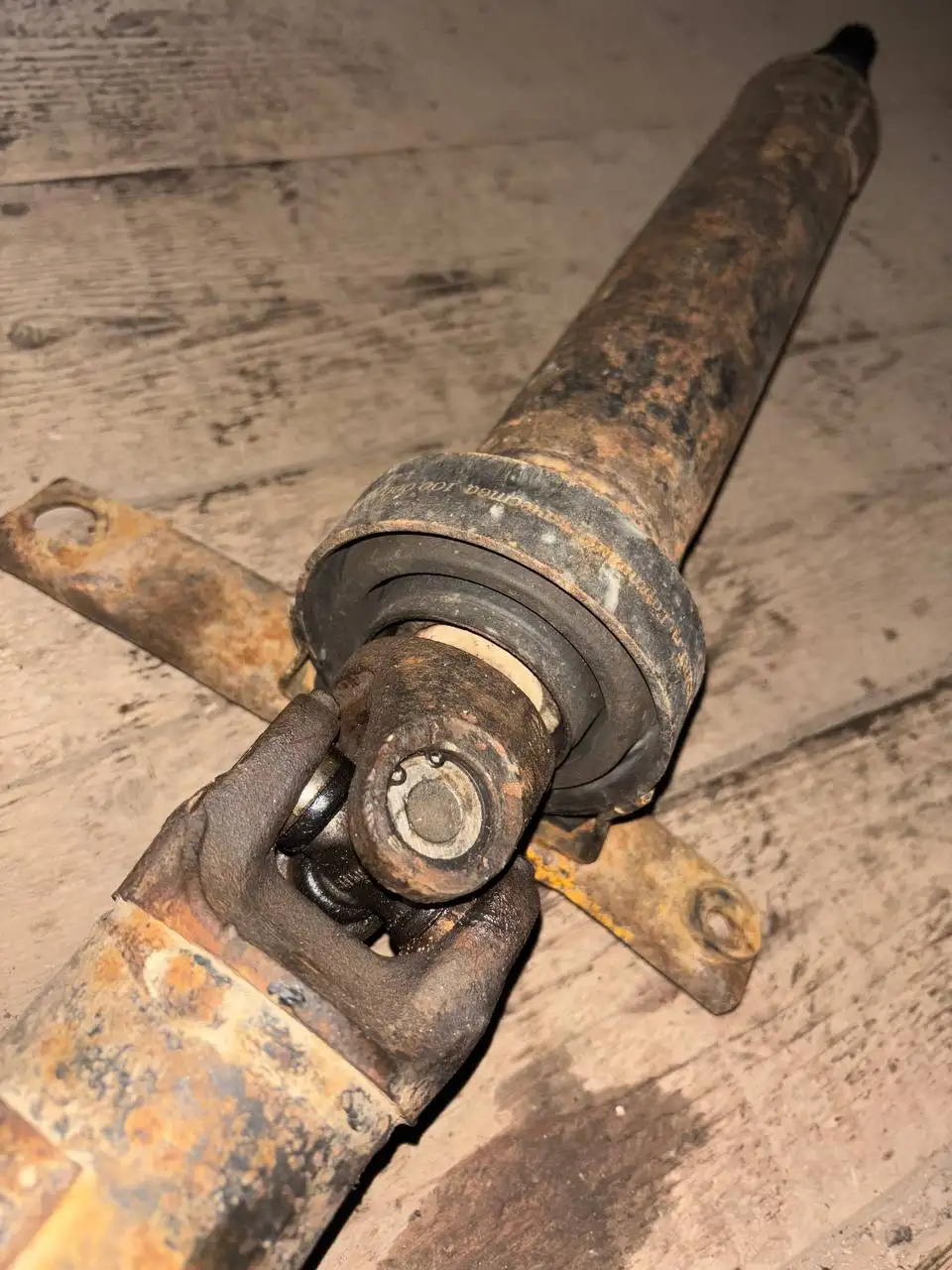 Кардан классика с заменой крестовин и подшипника - Трансмиссия (Запчасти) в Вологда