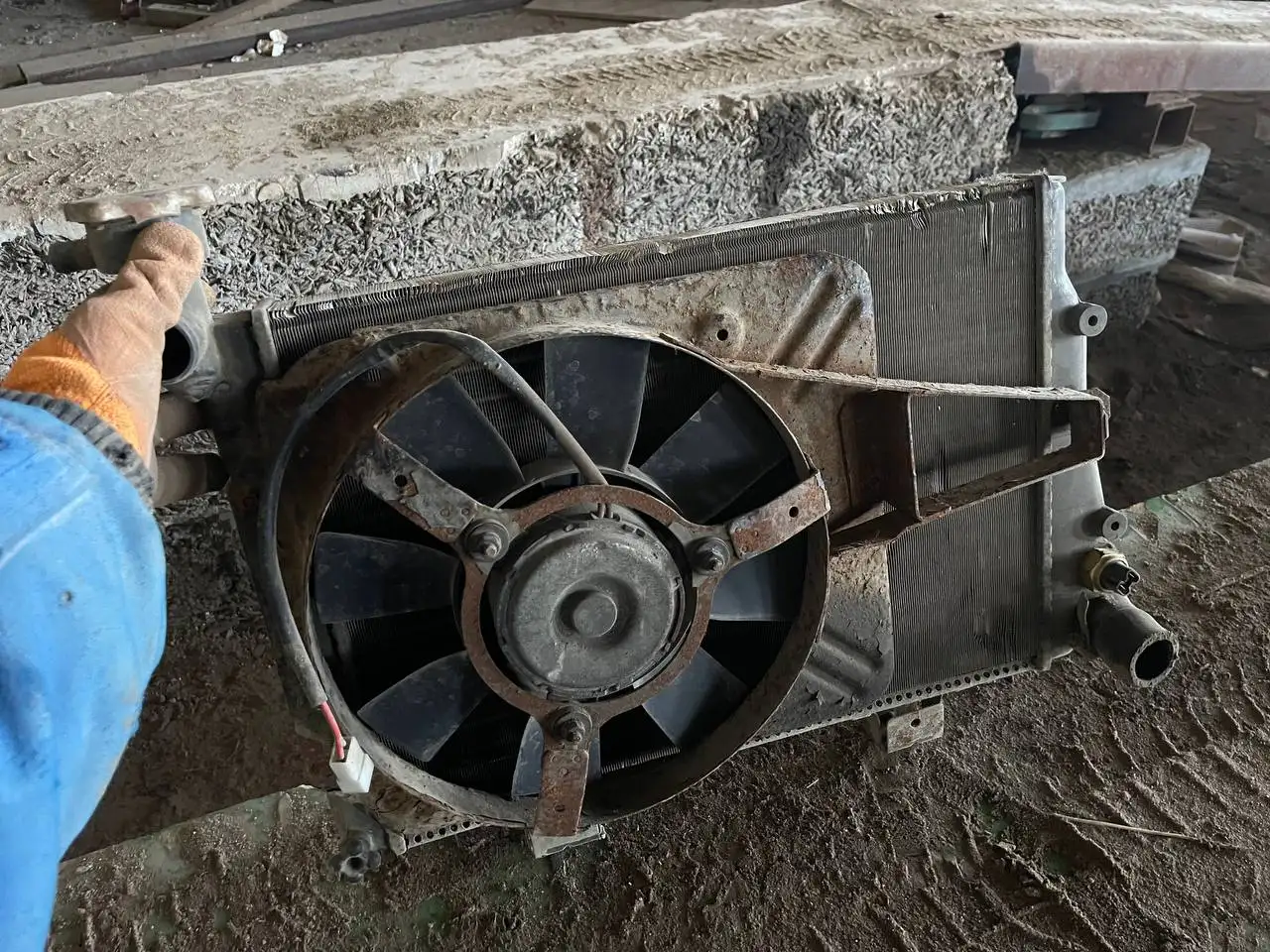 Радиатор для автомобиля Жигули - Запчасти (Авто) в Вологда