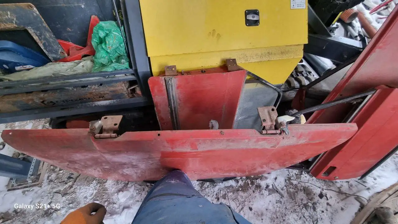 Капот и крышка багажника ВАЗ 2107 - Кузовные детали (Запчасти) в Вологда