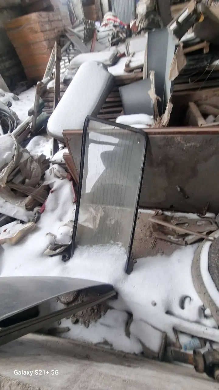 Стекла задние для ВАЗ 2105, 2107 - Стекла автомобильные (Запчасти) в Вологда