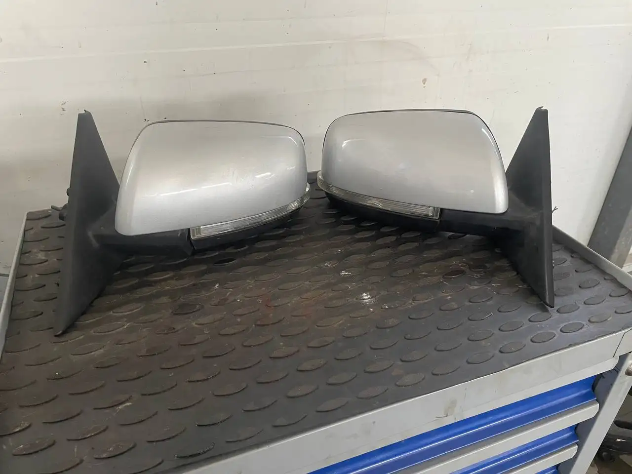 Автозапчасти Приора и Веста: зеркала, накладки, ручка КПП - Автозапчасти (Запчасти) в Вологда