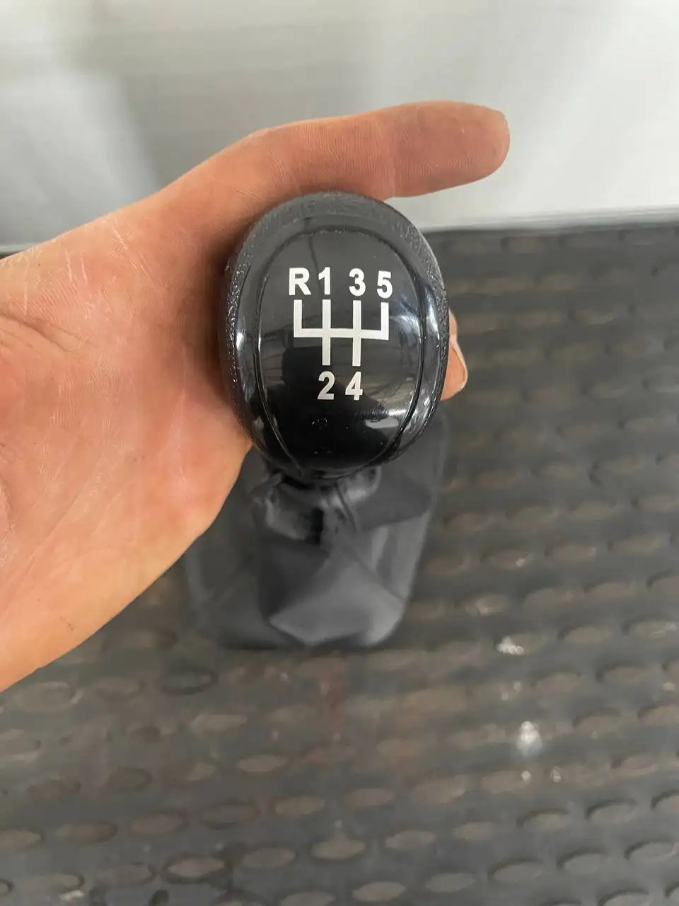 Автозапчасти Приора и Веста: зеркала, накладки, ручка КПП - Автозапчасти (Запчасти) в Вологда