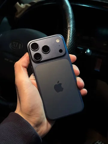 iPhone 17 Pro 256gb eSIM в отличном состоянии - Компьютеры и комплектующие в Вологда