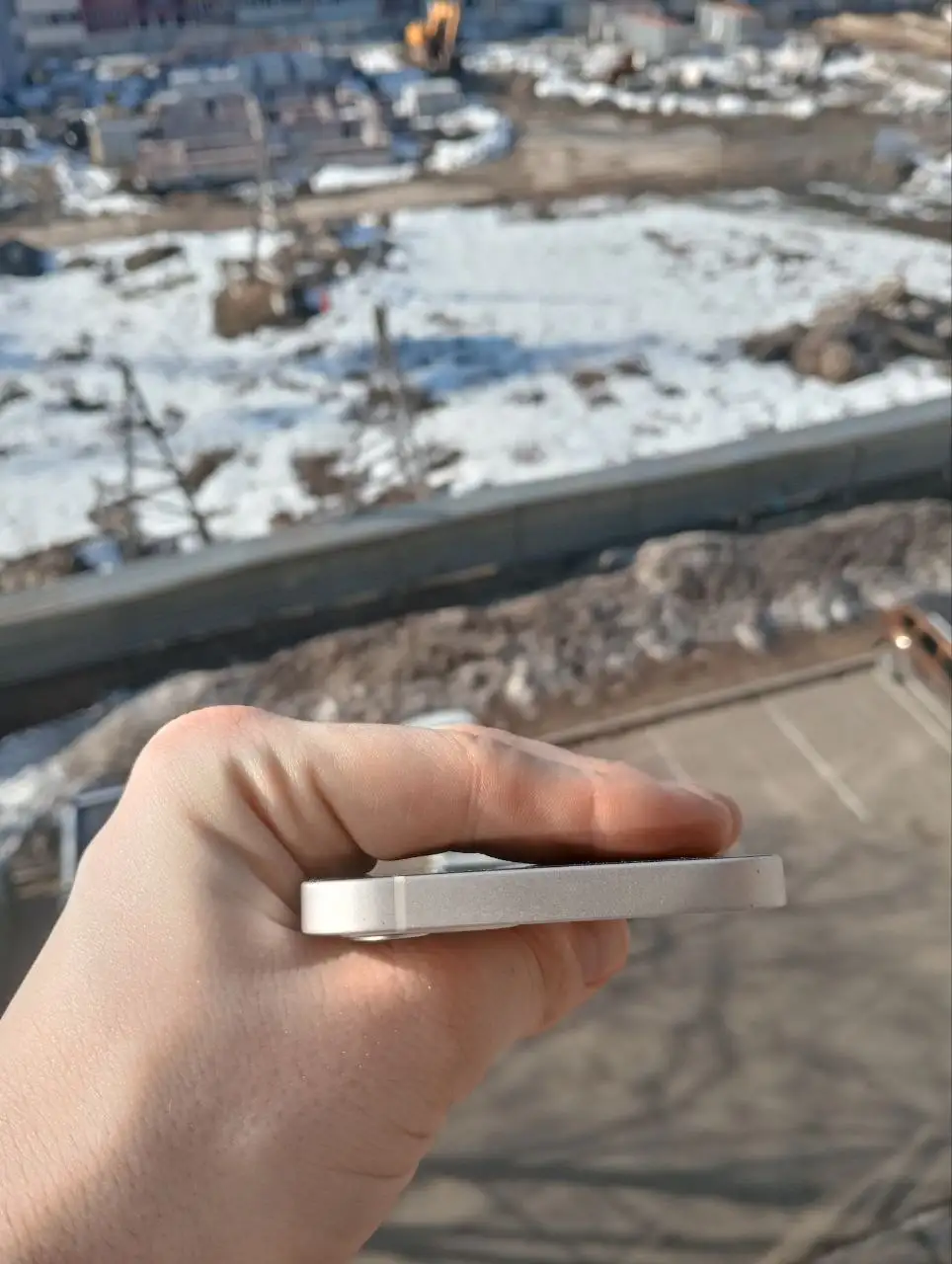 iPhone 12 в идеальном состоянии со сколом - Смартфоны (Электроника) в Вологда