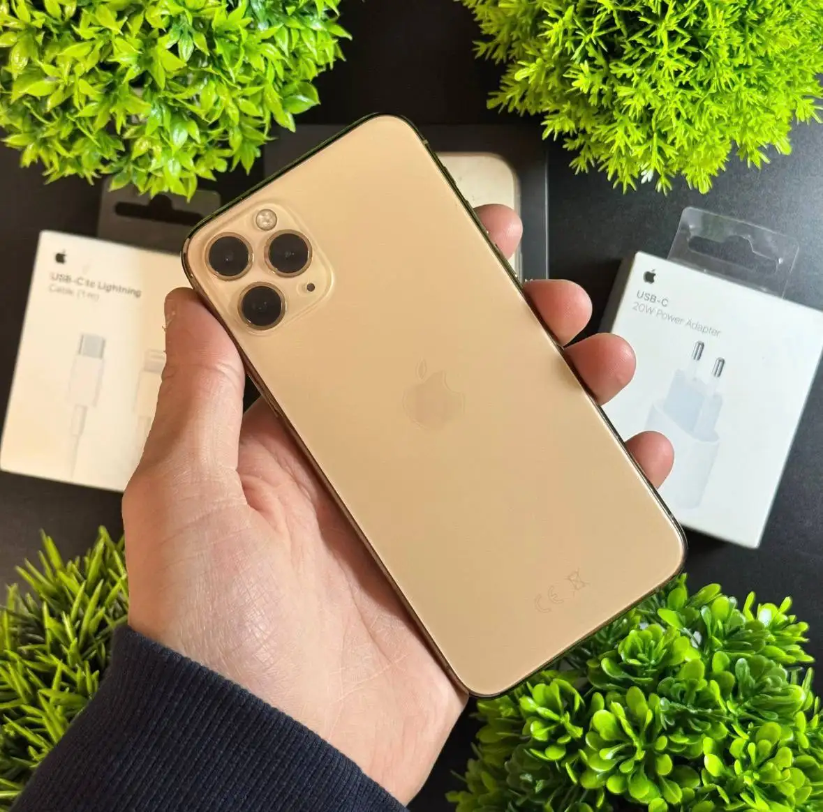 Продажа б/у iPhone разных моделей - Смартфоны (Электроника) в Вологда