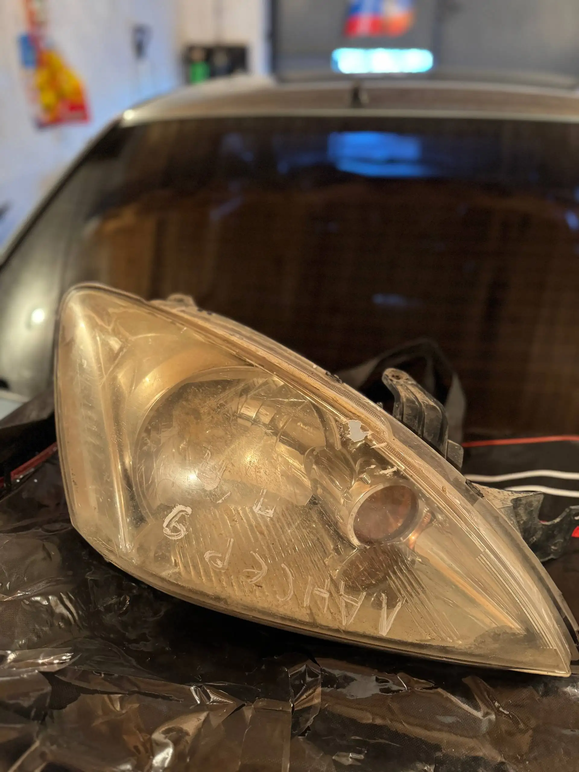 Продажа фар для Lancer 9 - Оптика (Запчасти) в Вологда