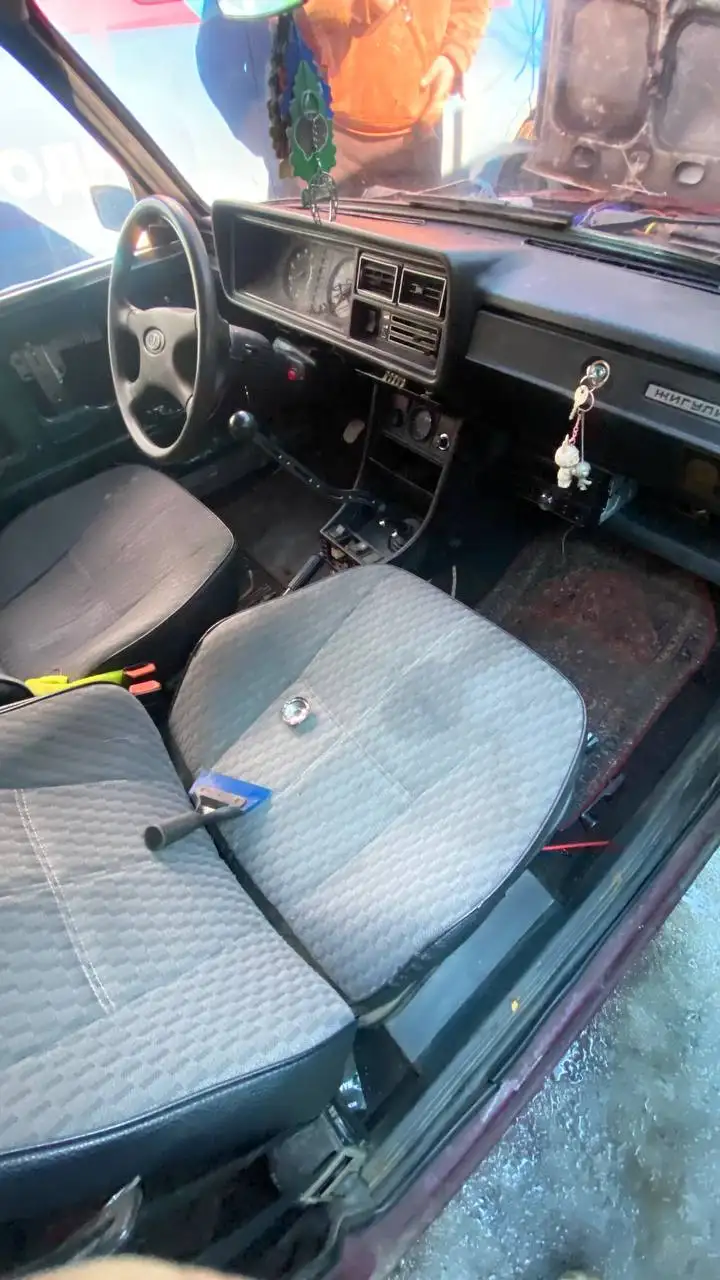 Продажа автомобиля Нива на запчасти или целиком - Запчасти (Авто) в Вологда