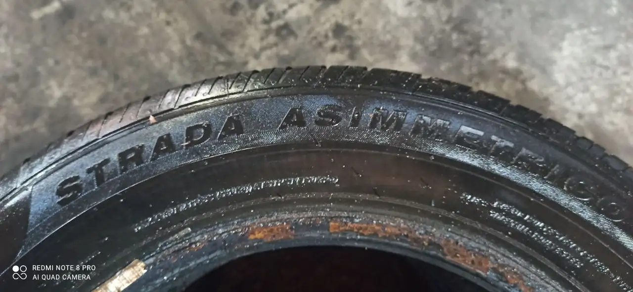 Б/у резина 22 года, отъездил 2 сезона - Запчасти (Авто) в Вологда
