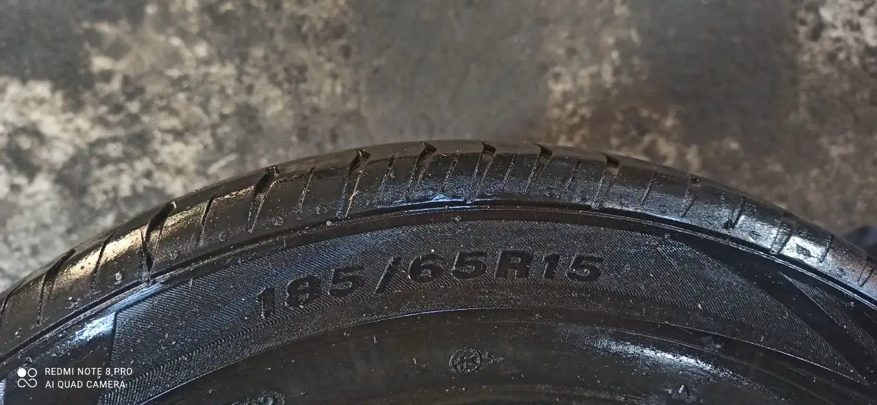 Б/у резина 22 года, отъездил 2 сезона - Запчасти (Авто) в Вологда