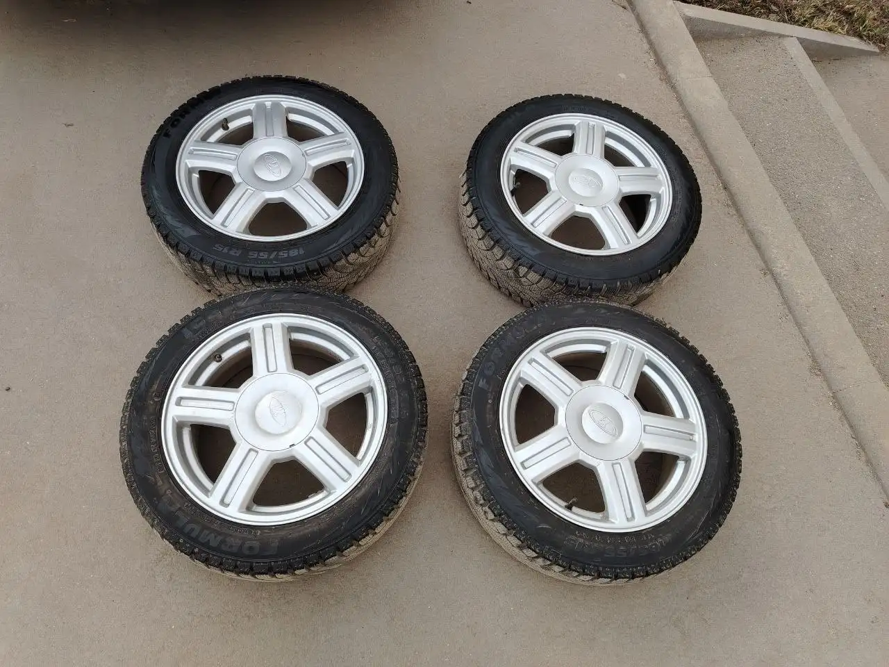 Продажа торусов R15 с зимней резиной - Шины и диски (Авто) в Вологда