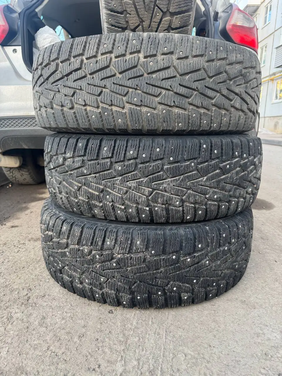 Шины Cordiant snow cross 215/65/16 с шипами - Шины и диски (Авто) в Вологда