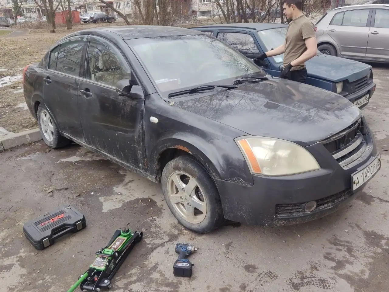 Продажа ГБЦ на разбор с новыми запчастями - Двигатель (Запчасти) в Вологда