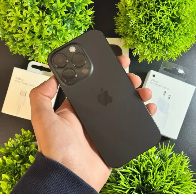 iPhone 16 Pro 128Gb Black Titanium - Аудиотехника в Вологда