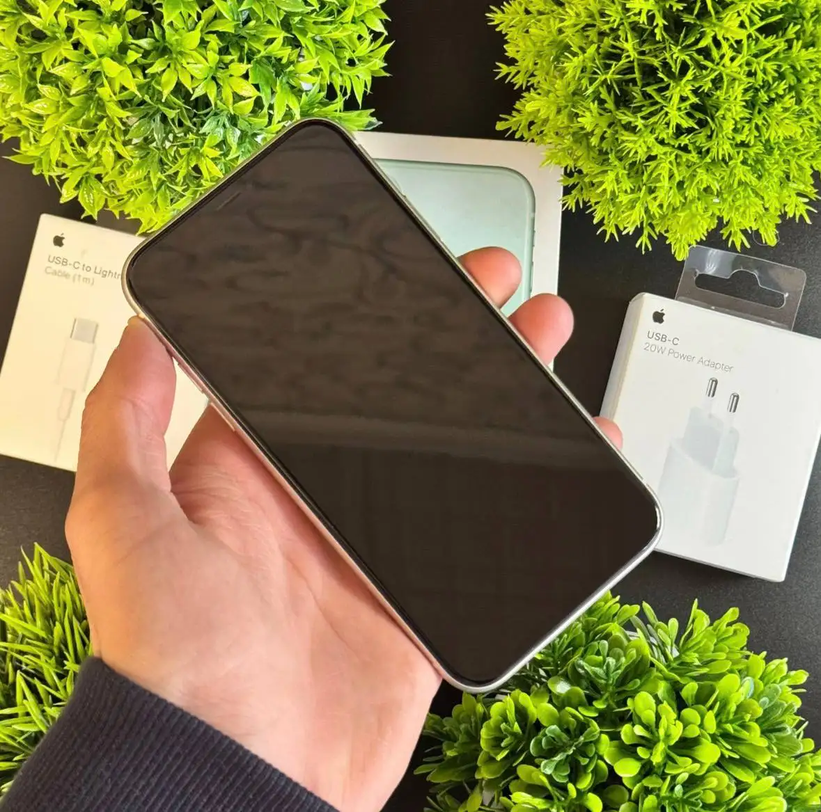 iPhone 11 64Gb White с замененным аккумулятором - Смартфоны (Электроника) в Вологда