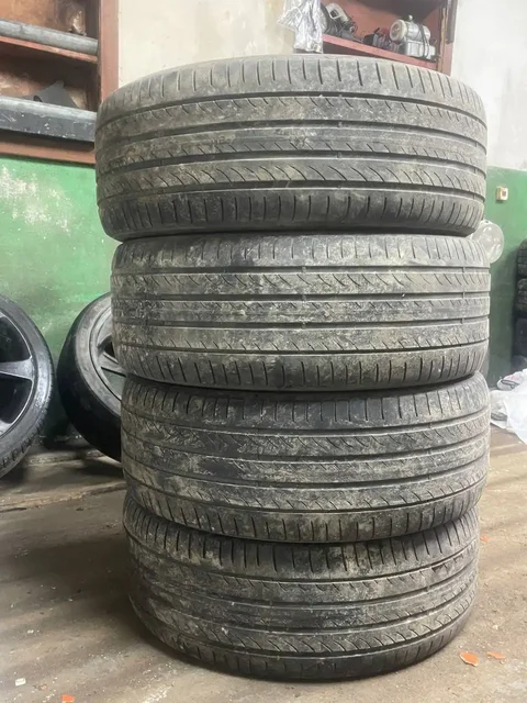 Шина Пирелли P7 225/55 R17 - Авто в Вологда