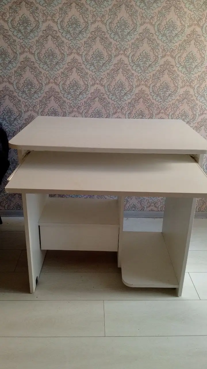Компьютерный стол б/у - Барахолка в Вологда