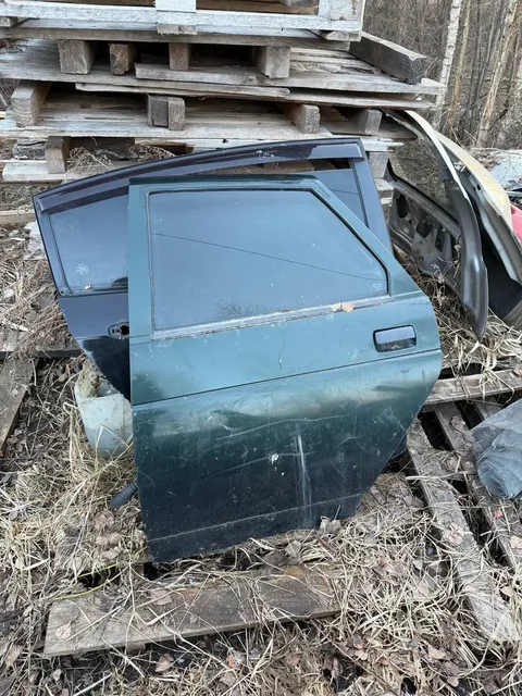 Продажа двери на 10 - Инструменты в Вологда