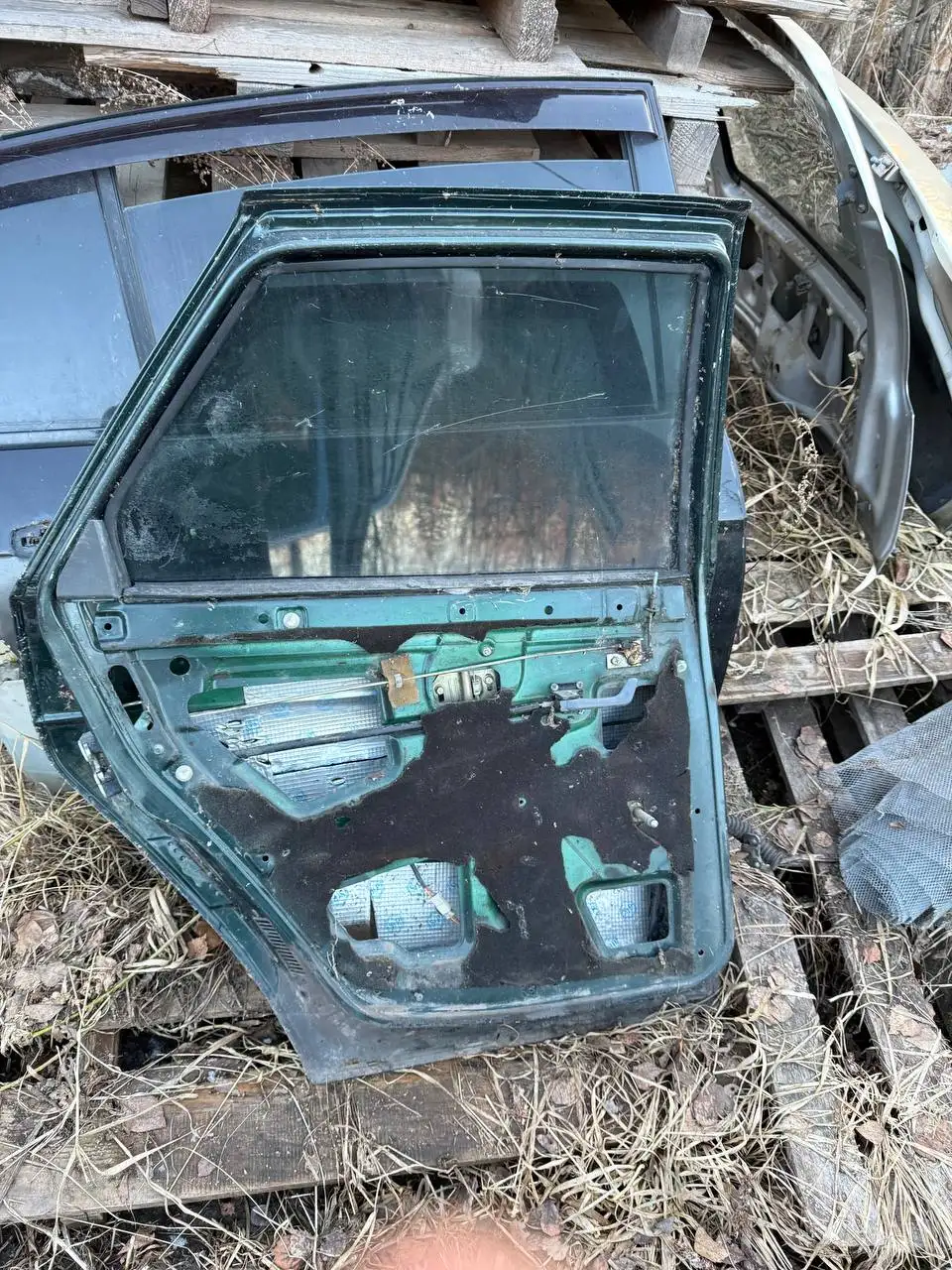 Продажа двери на 10 - Авто (Барахолка) в Вологда