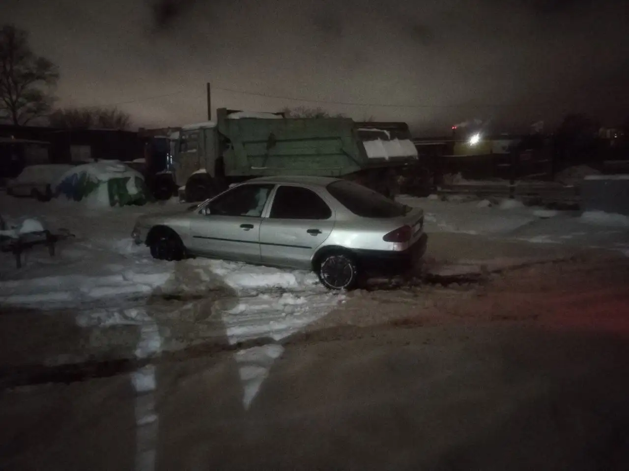 Ford Mondeo 1.8 MT с кондиционером - Авто в Вологда