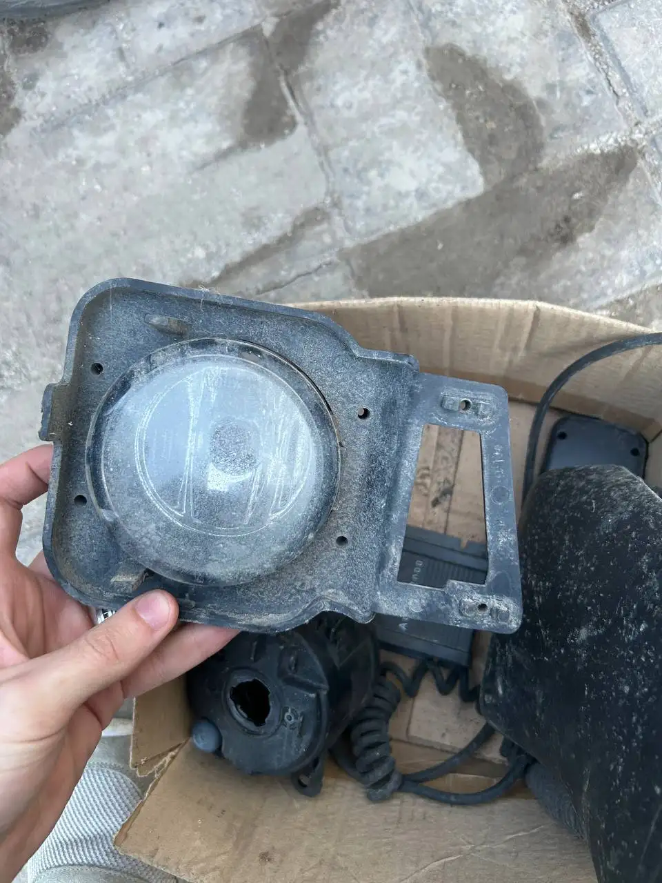 Продам туманки Jaguar и аудиосистему Toyota RAV4 - Запчасти (Авто) в Вологда