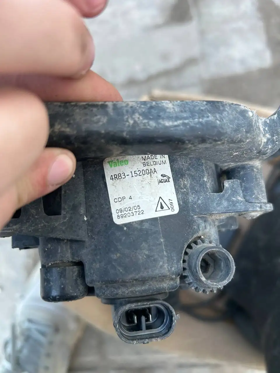 Продам туманки Jaguar и аудиосистему Toyota RAV4 - Запчасти (Авто) в Вологда