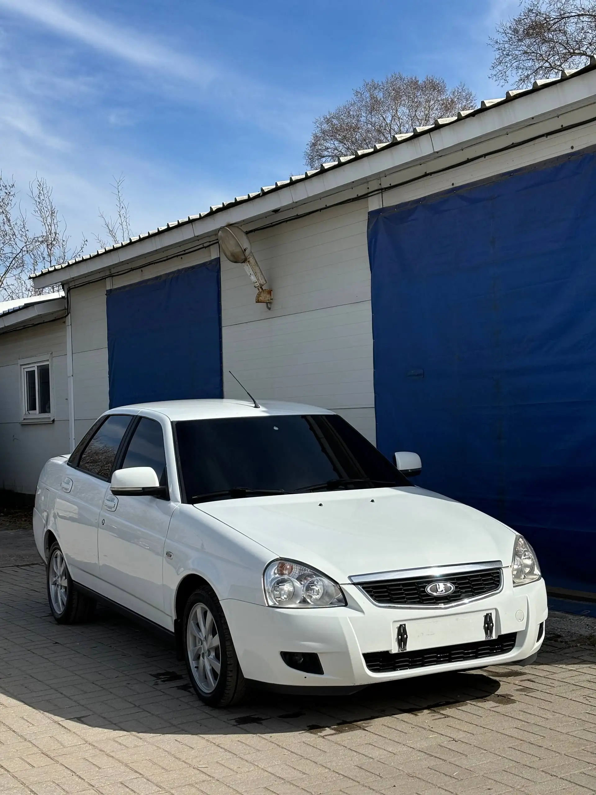 Продам Приора 2 в максимальной комплектации Luxe - Авто в Вологда