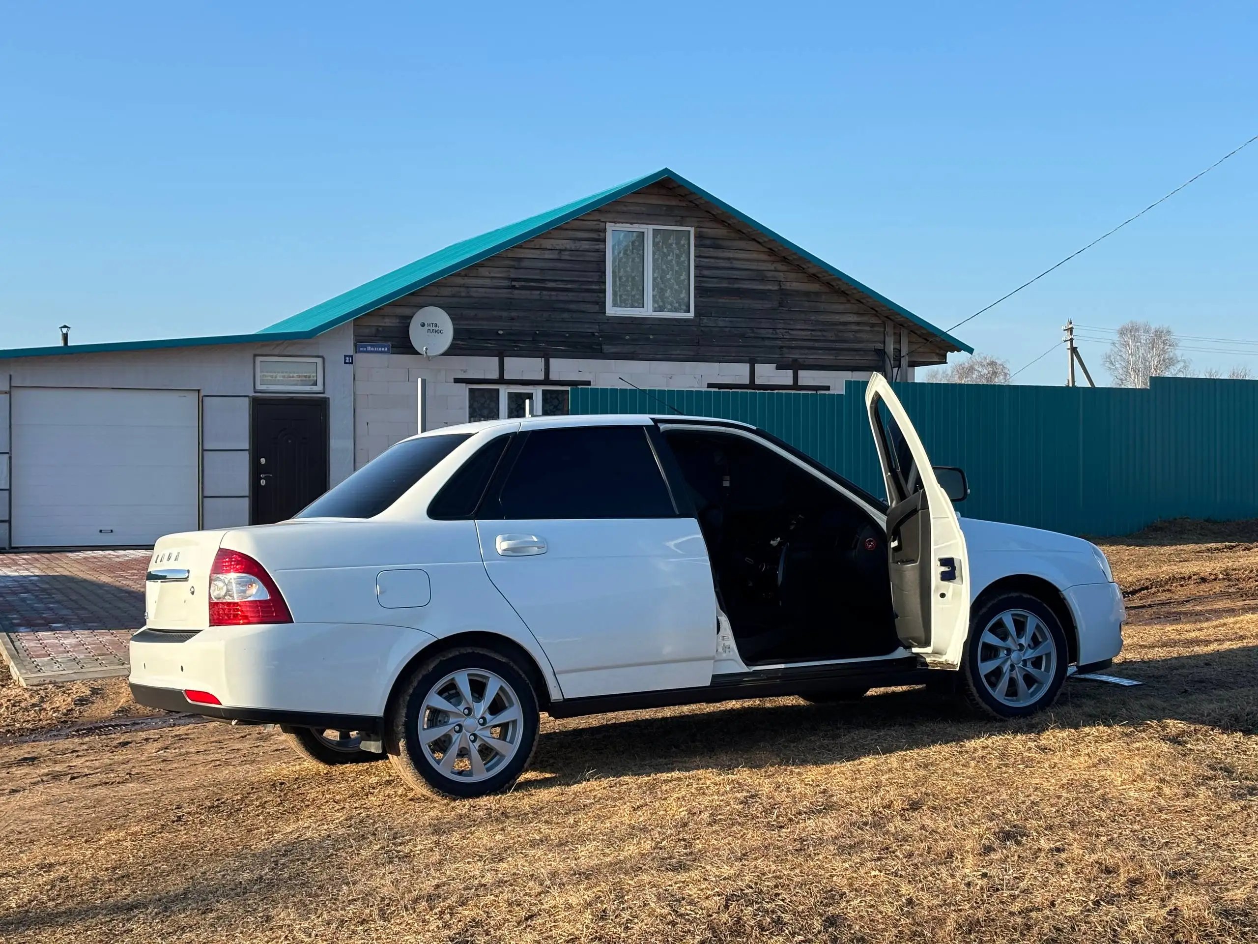 Продам Приора 2 в максимальной комплектации Luxe - Авто в Вологда