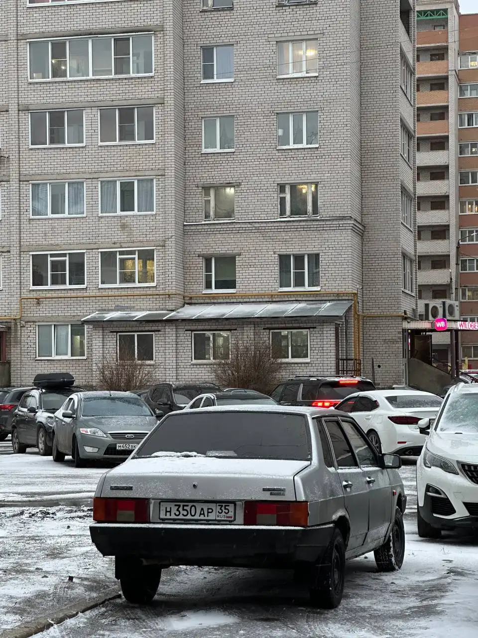 Автомобиль Инжектор 2003 года - Авто в Вологда