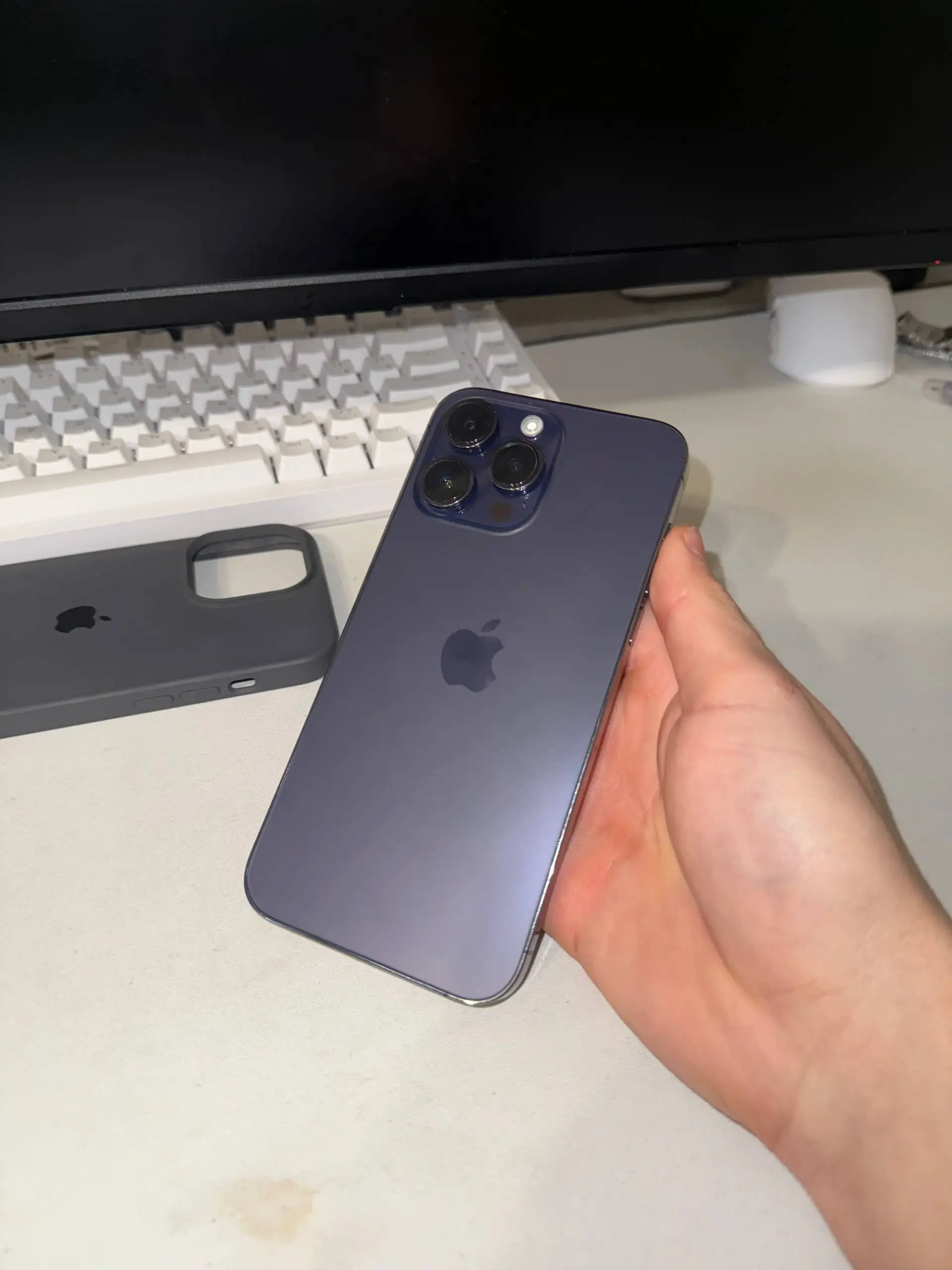 Продам iPhone 14 Pro Max 128GB - Телефоны и смартфоны (Электроника) в Вологда