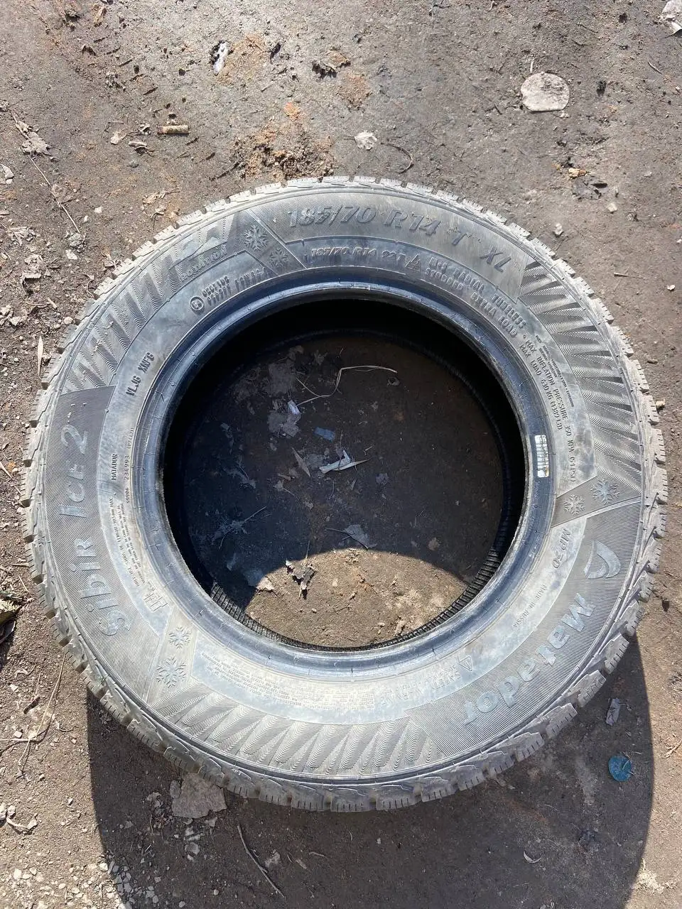 Шина R14 и зеркала ВАЗ 2109-2114 - Запчасти (Авто) в Вологда