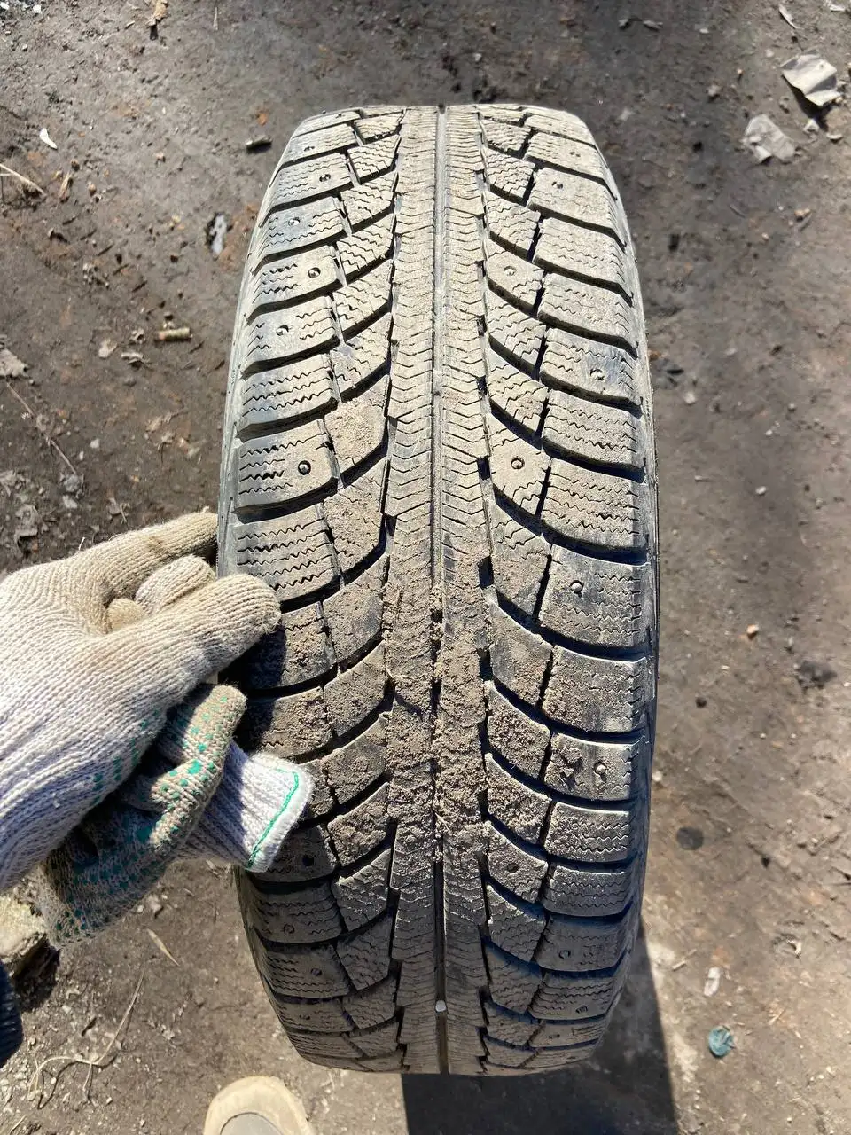 Шина R14 и зеркала ВАЗ 2109-2114 - Запчасти (Авто) в Вологда