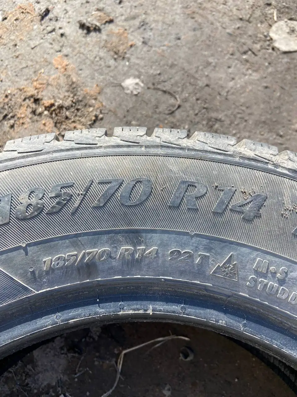 Шина R14 и зеркала ВАЗ 2109-2114 - Запчасти (Авто) в Вологда