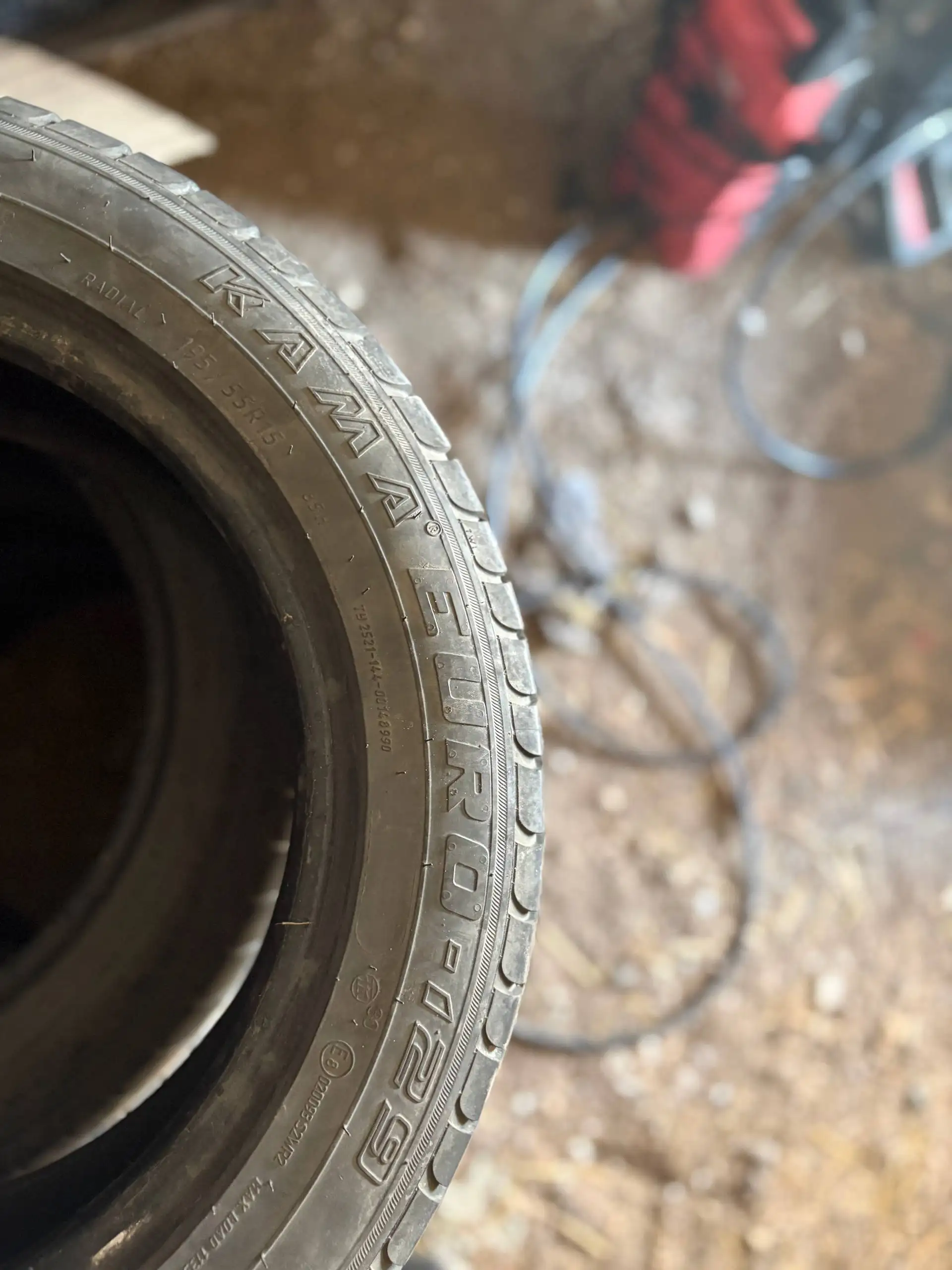 Продажа автомобильных баллонов в Вологде - Шины и диски (Запчасти) в Вологда