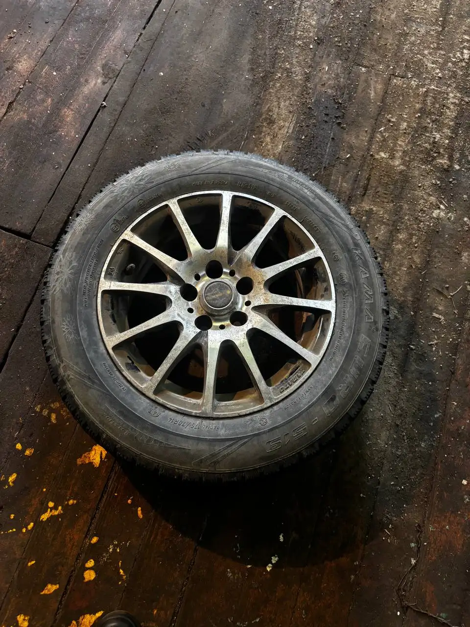 Продам два комплекта колес R14 - Шины и диски (Авто) в Вологда